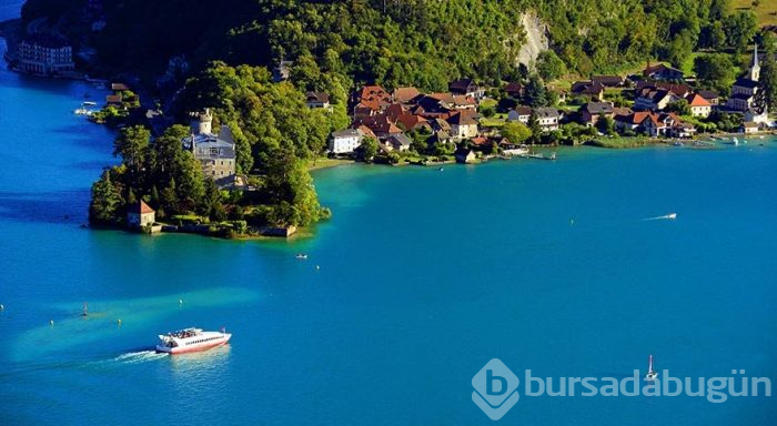 Avrupa'nın en temiz gölü Annecy