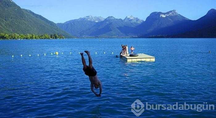 Avrupa'nın en temiz gölü Annecy