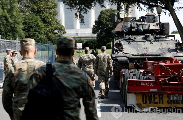 Tanklar Washington sokaklarında