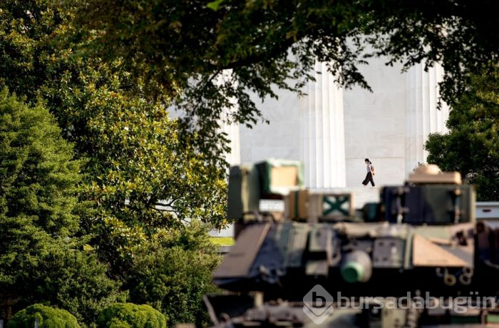 Tanklar Washington sokaklarında