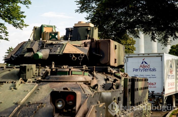 Tanklar Washington sokaklarında
