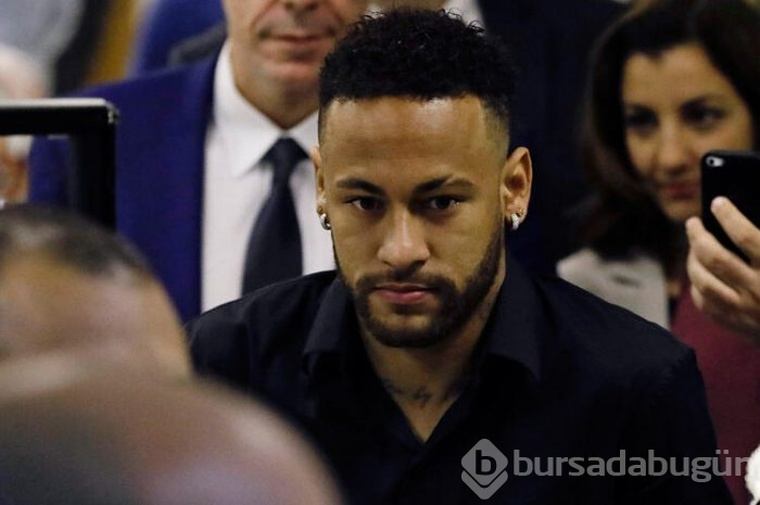 Neymar'dan bir skandal daha!
