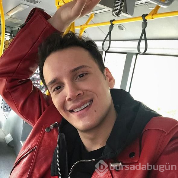 Toplu taşımaya binen ünlüler