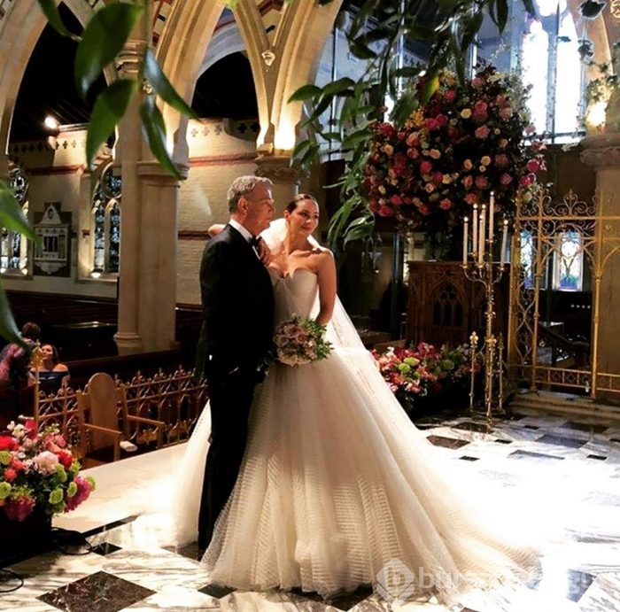 Katharine McPhee ve David Foster evlendi