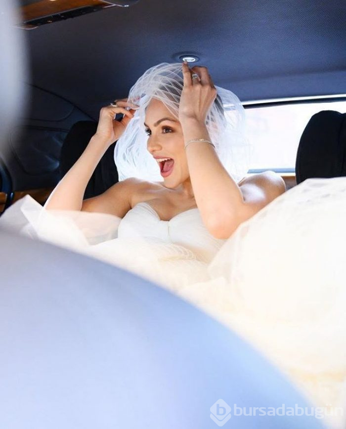 Katharine McPhee ve David Foster evlendi