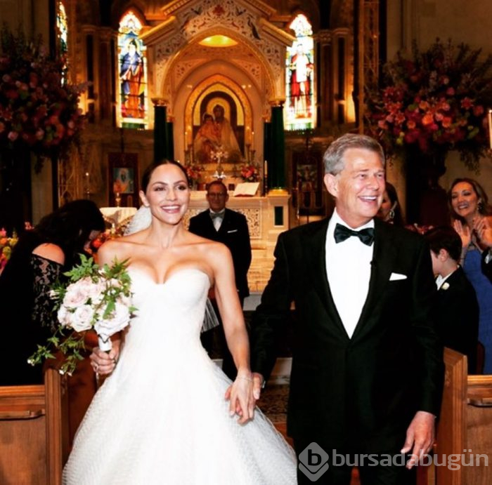 Katharine McPhee ve David Foster evlendi