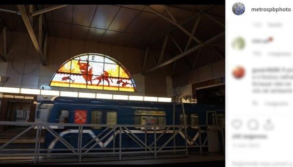 Metroda çıplak ayak modası