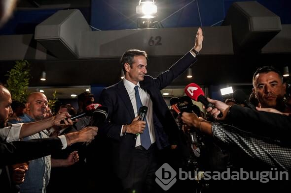 Miçotakis tek başına iktidara geldi
