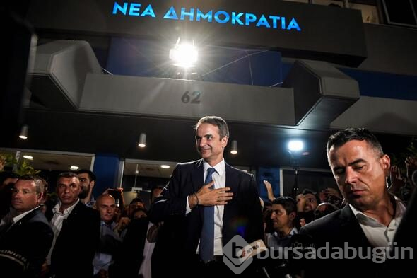 Miçotakis tek başına iktidara geldi
