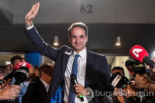 Miçotakis tek başına iktidara geldi
