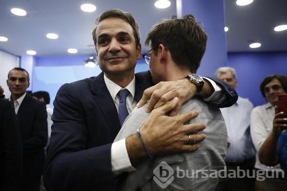 Miçotakis tek başına iktidara geldi

