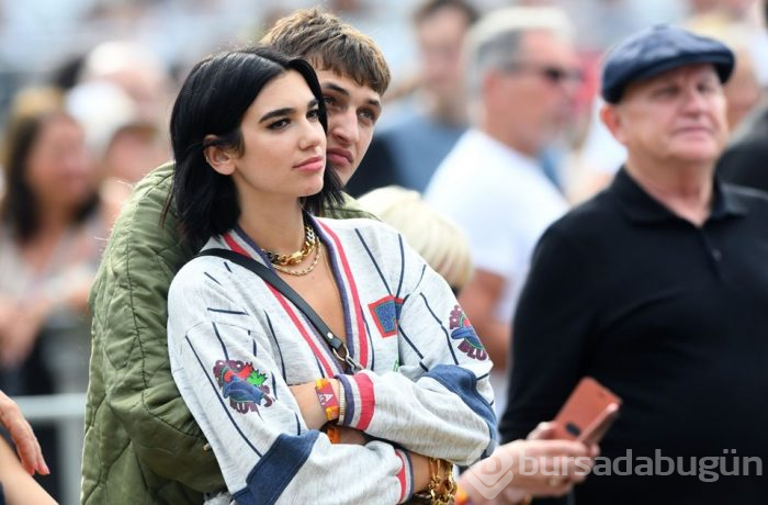 Dua Lipa ile Anwar Hadid aşklarını ilan etti