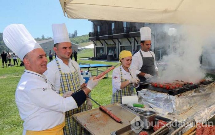 Fenerbahçeli futbolcular, mangal partisinde buluştu
