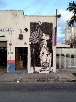 Bu da 'romantik' sokak sanatı
