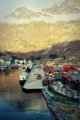 Gece Yarısı Güneşi'nin Toprakları: Norveç
