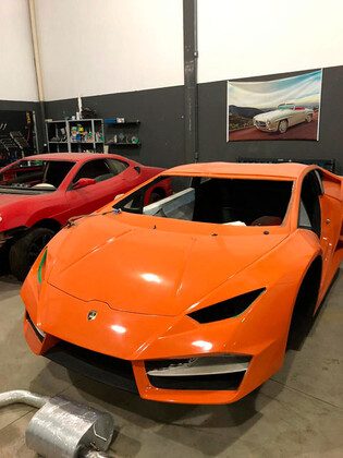 Sahte Ferrari ve Lamborghini fabrikası kapatıldı
