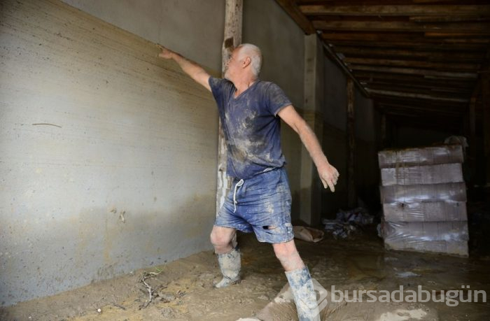 Düzce'deki selde kurtulanlar anlattı: Su iki dakikada 2,5 metre yükseldi