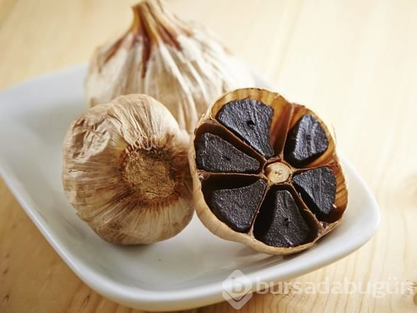 Mutfaklarda mucize! Siyah sarımsağın faydalarını biliyor musunuz?