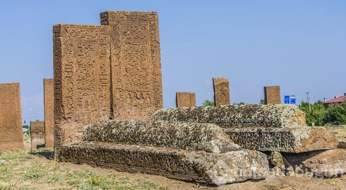 Anadolu'nun tapusu: Ahlat Selçuklu Mezarlığı