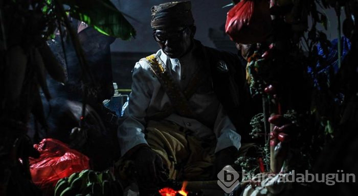 Yanardağa hediyeler atılan festival