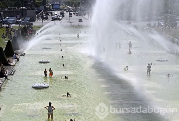 Fransa'da 20 kentte kırmızı alarm verildi