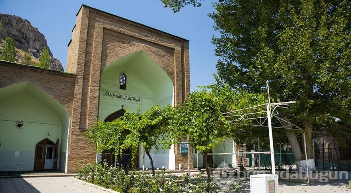 16. yüzyıldan günümüze Rabat Abdul Han Camii