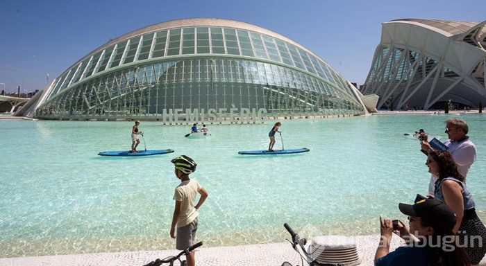 22. yüzyılın fütüristik yapısı: Valencia Sanat ve Bilim Şehri