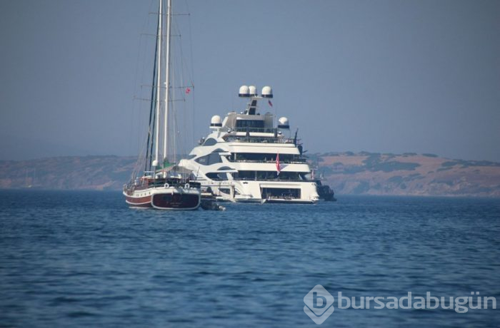 'En yakışıklı mahkum' Jeremy Meeks Bodrum'da mı? (Philip Green'in mega yatı)