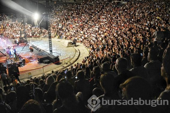 Sıla sevenlerini kızdırdı