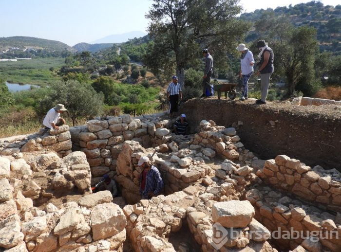 Kaş'ta II. Arsinoe'nin portresi ve tarihi yüzük (Patara Antik Kenti)