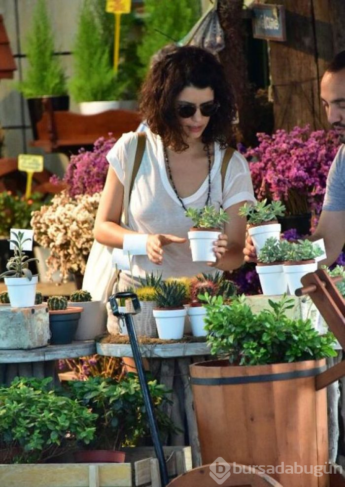 Beren Saat'in keyfi yerinde