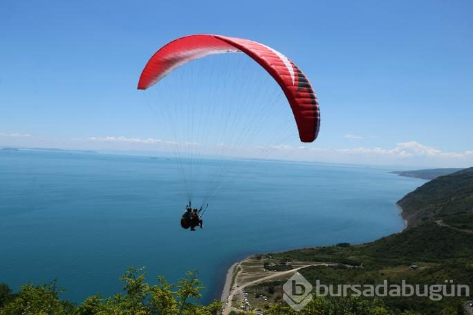 Yamaç paraşütü sporcularının yeni adresi Uçmakdere köyü