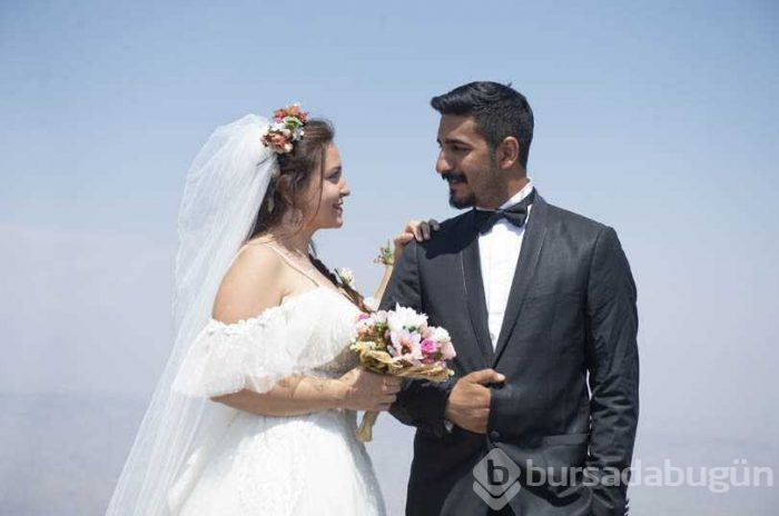 Dağ zirvesinde nikah töreni