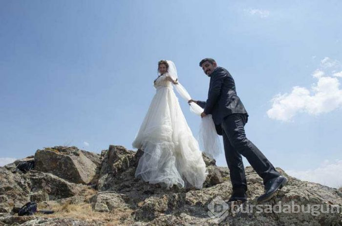 Dağ zirvesinde nikah töreni