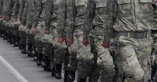 Askerliğini uzatan çavuş, onbaşı ve erler ne kadar maaş alacak?