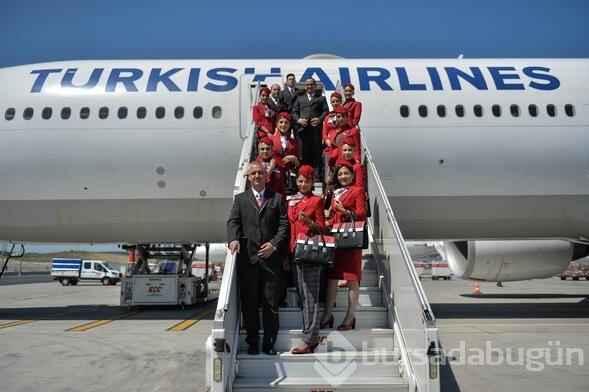 THY kabin ekipleri yeni üniformalarıyla göz kamaştırdı