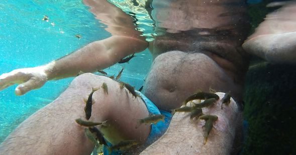 Dünyada tek! Turistler saatlerce içinden çıkmıyor