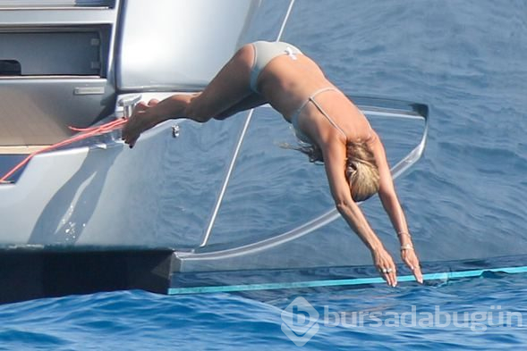 Kate Moss haftalığı 300 bin liralık yatta tatilde!