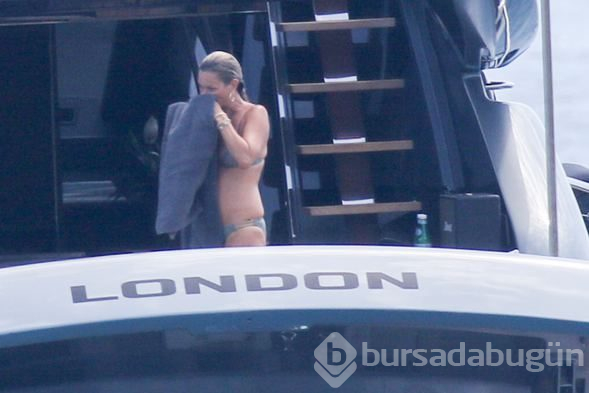 Kate Moss haftalığı 300 bin liralık yatta tatilde!