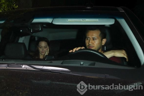 Angelina Jolie'nin düşünceli hali merak uyandırdı
