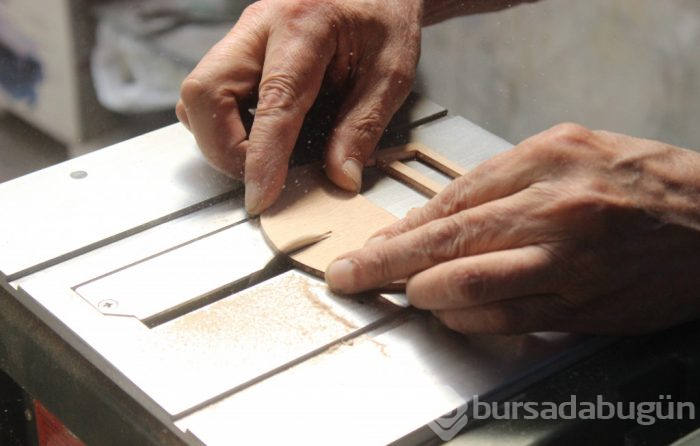 Bursa'da sularda yüzen gemilerin minyatürünü yapıyorlar!
