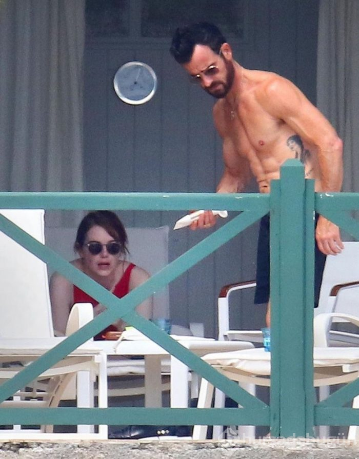 Sean Penn 31 yaş küçük sevgilisiyle tatilde (Aralarında yaş farkı olan ünlüler)