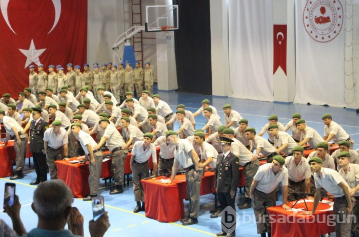 Bursa'da bedelli askerlerin yemin töreni...
