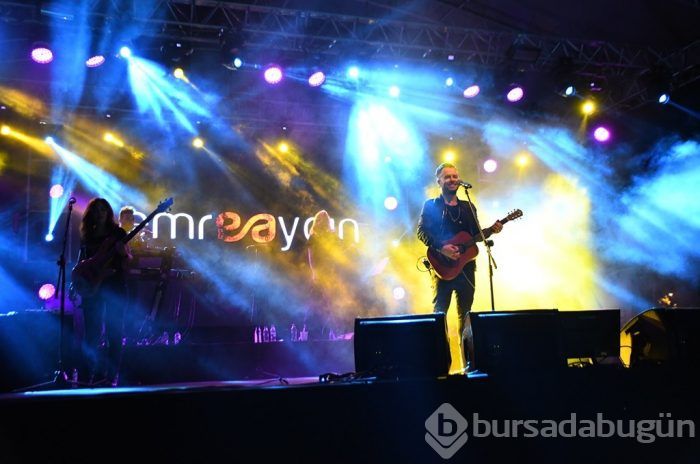 Bursa'da festival kapanışı Emre Aydın'la...
