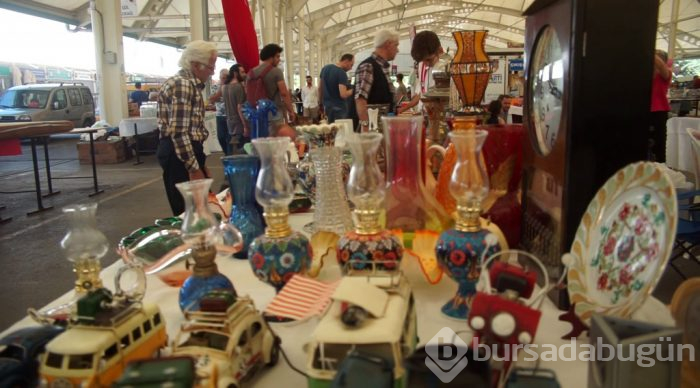 Bursa'daki Arap turistlerden antika pazarına yoğun ilgi!
