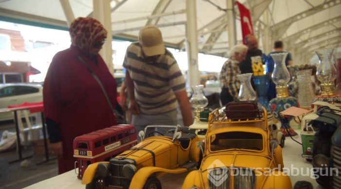 Bursa'daki Arap turistlerden antika pazarına yoğun ilgi!
