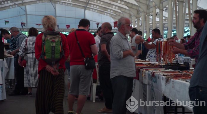 Bursa'daki Arap turistlerden antika pazarına yoğun ilgi!
