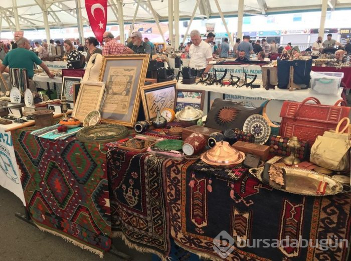 Bursa'daki Arap turistlerden antika pazarına yoğun ilgi!
