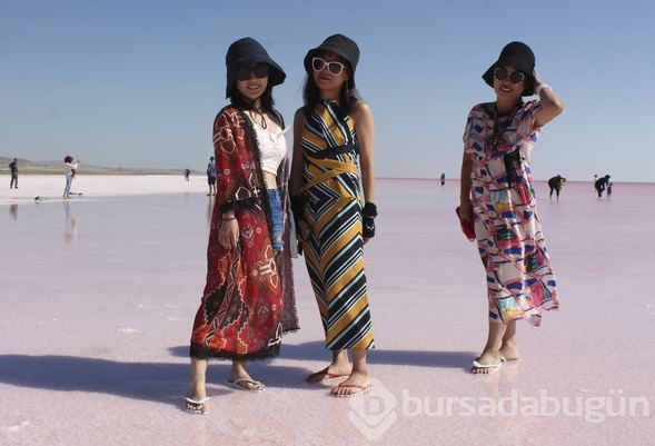 Tuz Gölü pembeye büründü! Sebebi bakın ne çıktı
