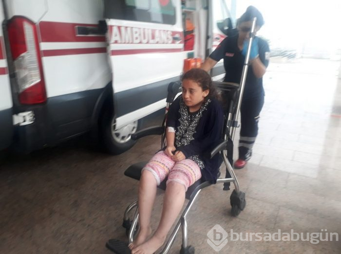 Bursa'da yağmurda 4 araç birbirine girdi: 18 yaralı	